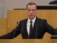 Председатель правительства РФ пообещал повысить в стране МРОТ