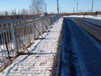 Прилотковые зоны мостов решили почистить в Архангельске