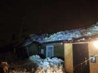 В Котласе под снегом рухнула крыша