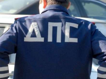 В Котласском районе легковушка врезалась в ворота птицефабрики