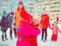 В Северодвинске волонтеры учат горожан активному отдыху на улице