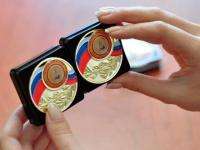 Лучшие выпускники Архангельской области получат региональные медали