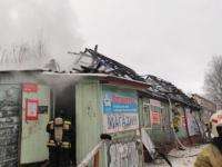 В Архангельске загорелся деревянный «гипермаркет»
