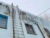 Власти Северодвинска выявили нарушения качества уборки крыш