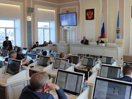 Архангельские депутаты на сессии рассматривают рекордное количество вопросов