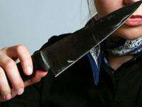 Ранее судимая женщина нанесла удар ножом своему сожителю