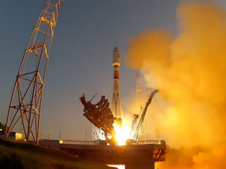 С космодрома Плесецк стартовала ракета «Союз-2.1б» со спутником связи