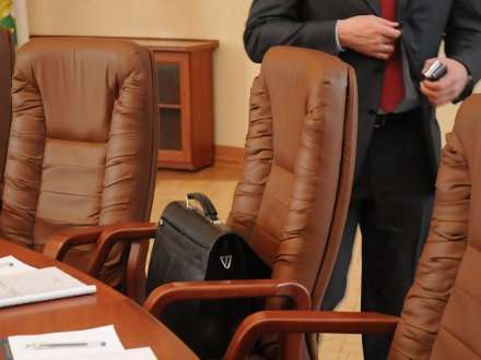 Архангельская область попала в двадцатку регионов, где у чиновников есть «золотые парашюты»