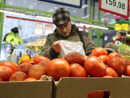 В России 27 процентов граждан признались, что начали экономить на еде из-за кризиса