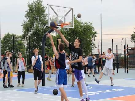 В Архангельске ПСБ открыл самый северный Центр уличного баскетбола