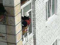В Северодвинске женщина взывала о помощи с балкона