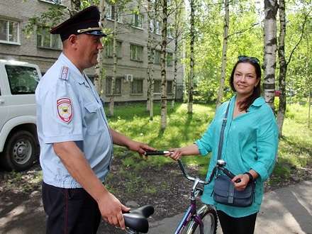 Жительнице Архангельска вернули похищенный велосипед