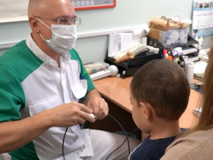 Как в Архангельске оказывают помощь детям с нарушениями слуха