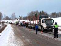 Сразу семь автомобилей столкнулись на трассе Архангельск – Северодвинск