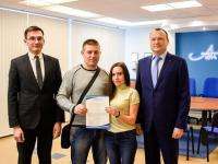 В рамках проекта «Жилье молодым специалистам» АЦБК вручил жилищные сертификаты на сумму 3,7 млн. рублей