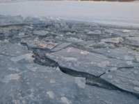 В Северодвинске мужчина погиб, провалившись с велосипедом под лёд