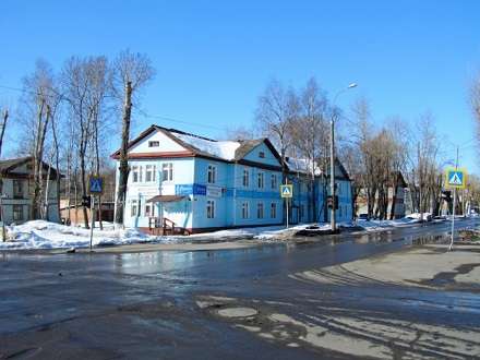 Файл:50 дом. Улица Некрасова. Северодвинск. Фото А. Щекинова..JPG