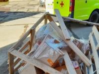 На водителя большегруза в Котласе вывалилось 200 кг коробок