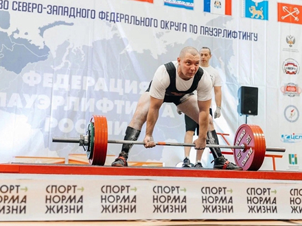Поморские пауэрлифтеры везут на родину 18 медалей