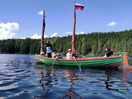 Флотилия Кенозерья пополнилась тремя карбасами