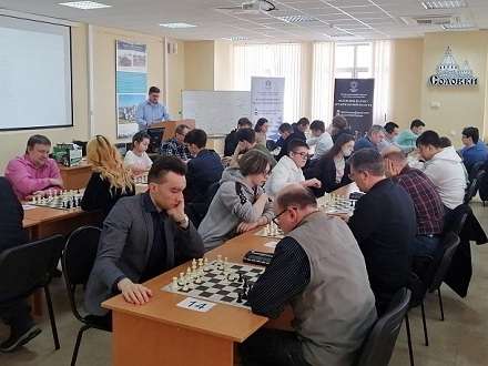 В Архангельске прошел первый этап Кубка области по шахматам