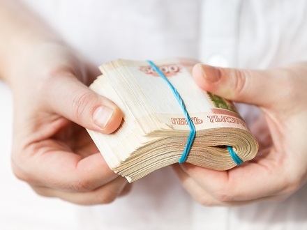Сто десять тысяч рублей пропали из такси в Коряжме