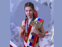 Лада Еськина из Архангельска готовится к первенству Европы по боксу